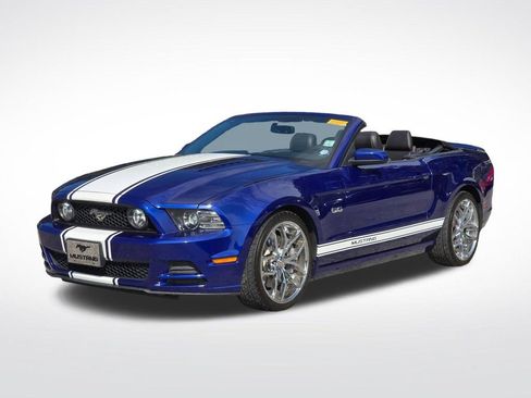 Used 2014 Ford Mustang GT w/ GT Brake Performance Package RWD image 2