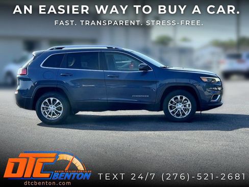 Used 2021 Jeep Cherokee Latitude Lux w/ Comfort/Convenience Group AWD/4WD image 2