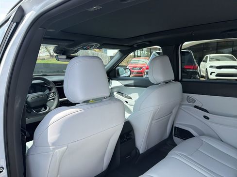 New 2026 Jeep Cherokee Limited AWD/4WD image 18