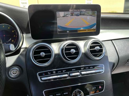 Used 2020 Mercedes-Benz C 300 Sedan image 8