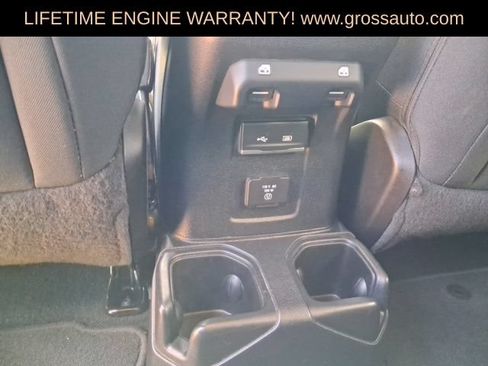 Used 2019 Jeep Wrangler Unlimited Sahara w/ Uconnect 4C Nav & Sound Group AWD/4WD image 25