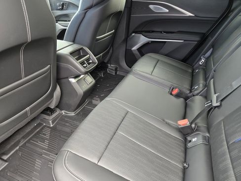 New 2026 Cadillac Lyriq Premium Luxury w/ LPO, Floor Liner Package AWD/4WD image 18