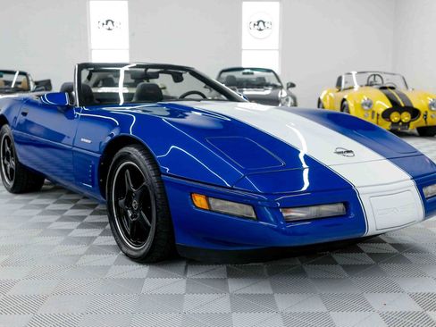 Used 1996 Chevrolet Corvette Convertible RWD image 5