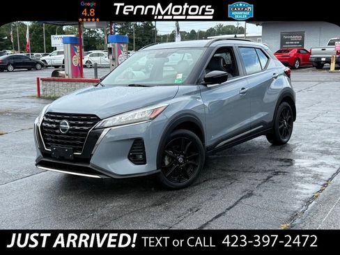 Used 2021 Nissan Kicks SR w/ SR Premium Package FWD image 1