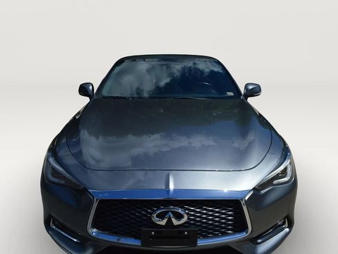 Used 2017 INFINITI Q60 2.0t RWD image 3