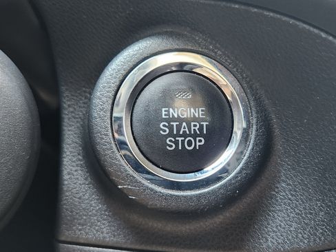 Used 2023 Subaru Forester Limited AWD/4WD image 19