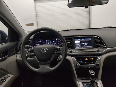 Used 2018 Hyundai Elantra SEL FWD image 22