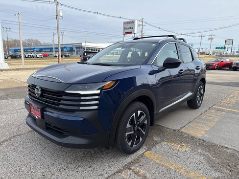 New 2026 Nissan Kicks SV image 8