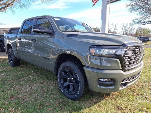 New 2026 RAM 1500 4x4 Crew Cab image 2