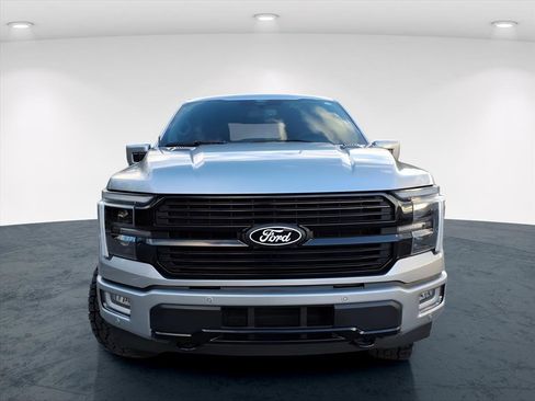 Used 2025 Ford F150 Platinum w/ FX4 Off-Road Package image 20