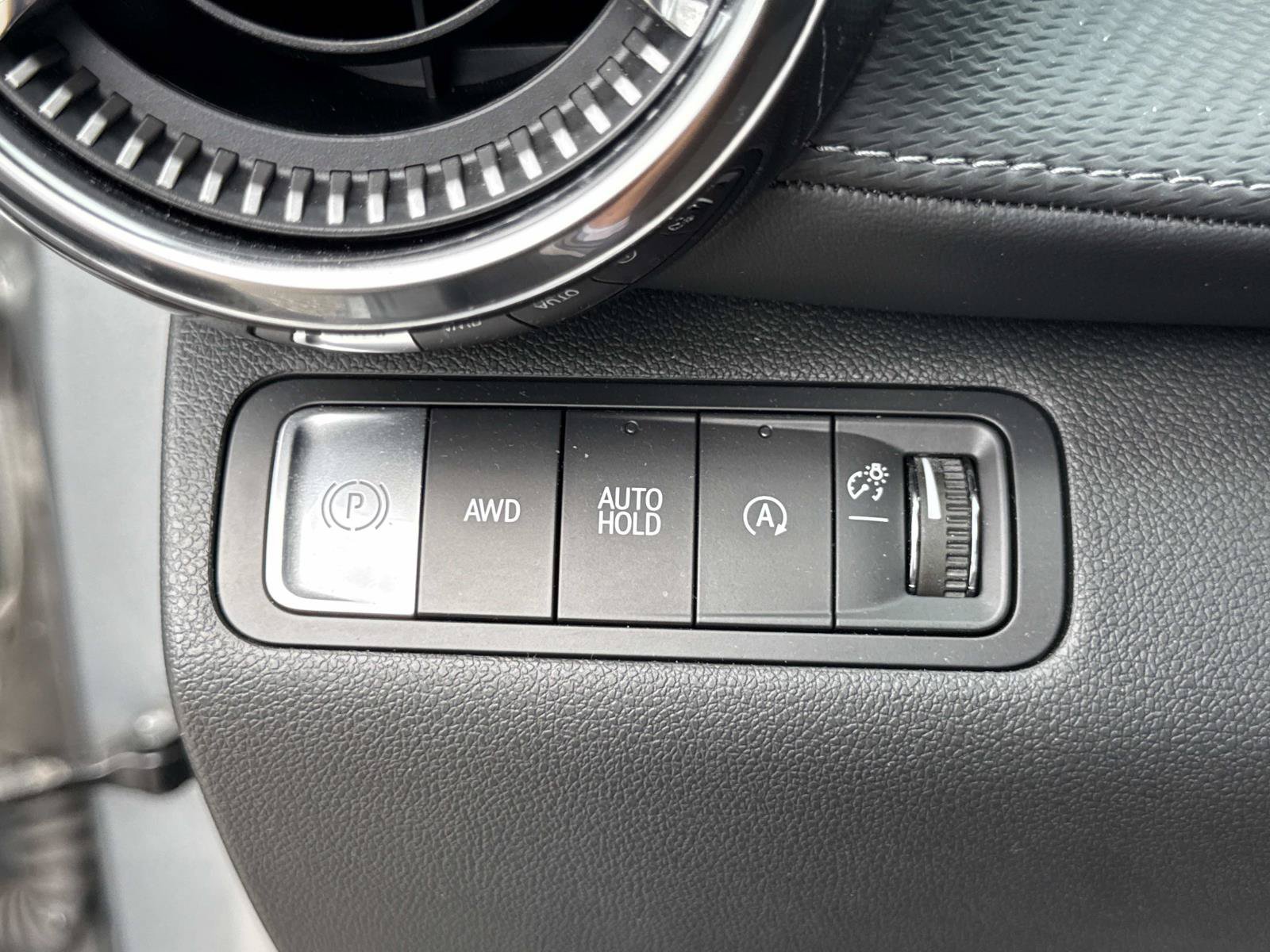 Used 2025 Chevrolet Equinox LT w/ Safety and Technology Package AWD/4WD image 24