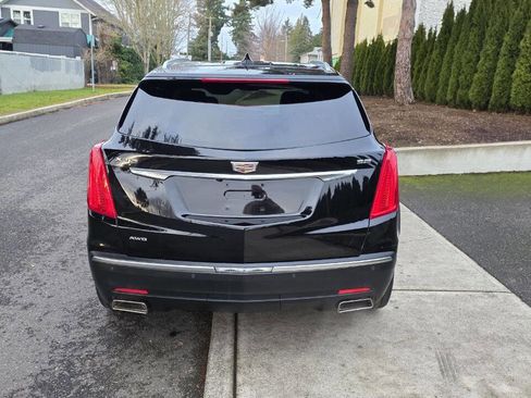 Used 2017 Cadillac XT5 Luxury w/ Driver Awareness Package image 6