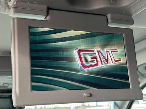 Used 2018 GMC Yukon Denali w/ Open Road Package image 15