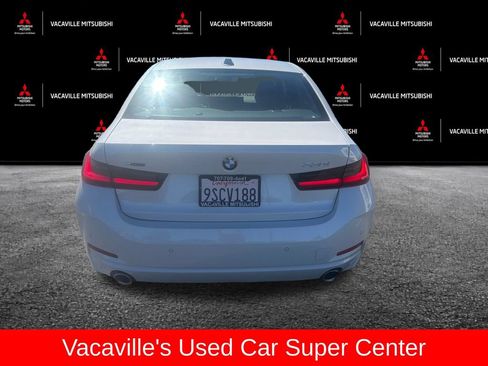 Used 2025 BMW 330i xDrive Sedan AWD/4WD image 4