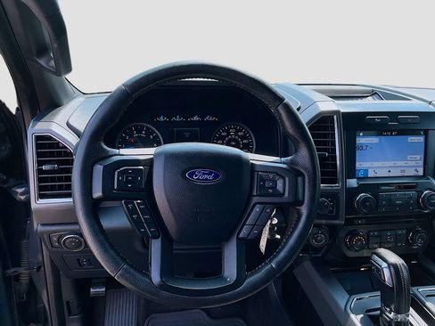 Used 2016 Ford F150 XLT w/ Equipment Group 302A Luxury AWD/4WD image 8