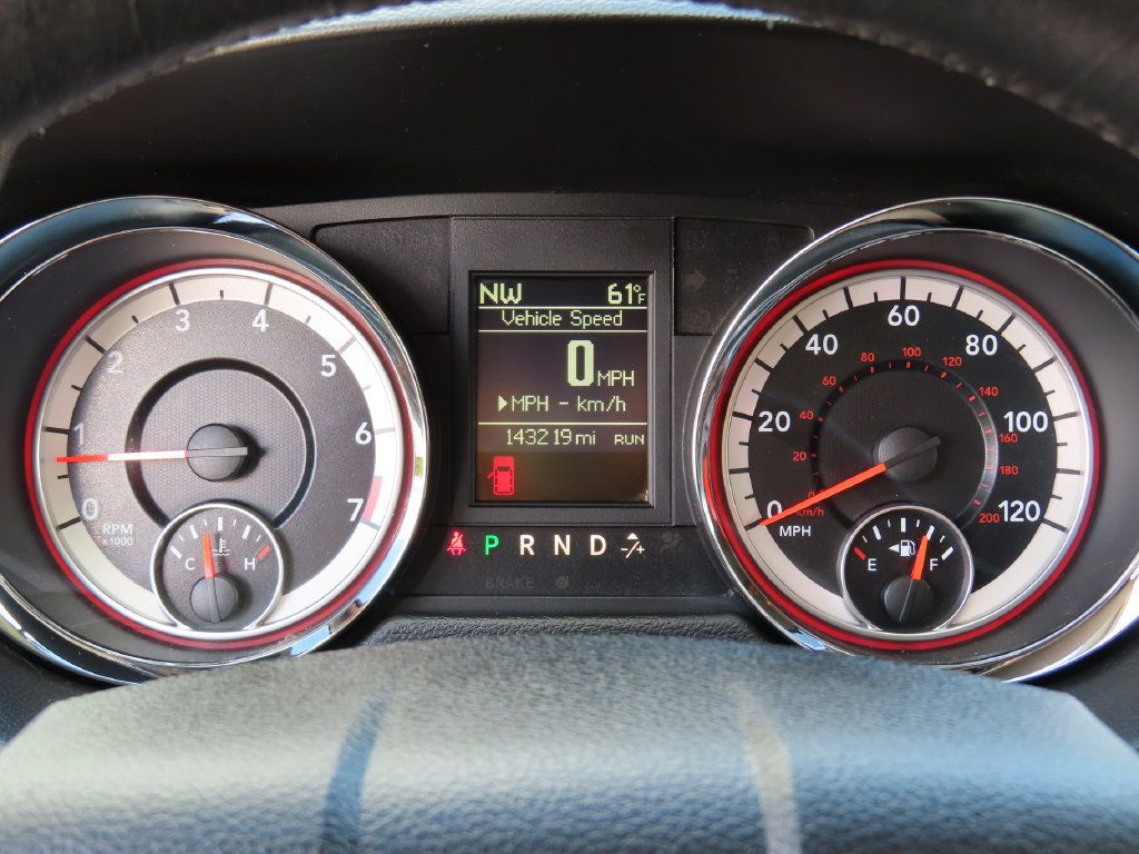Used 2016 Dodge Grand Caravan SXT w/ Rear Park Assist Package FWD image 15