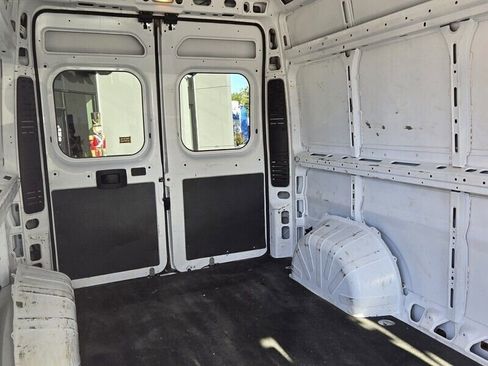 Used 2023 RAM ProMaster 2500 image 18