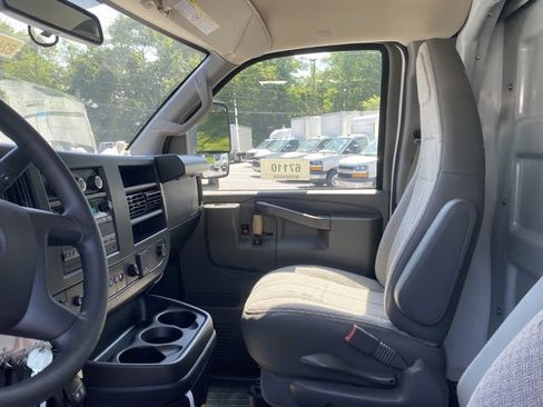 New 2024 GMC Savana 3500 w/ Power Convenience Package image 35