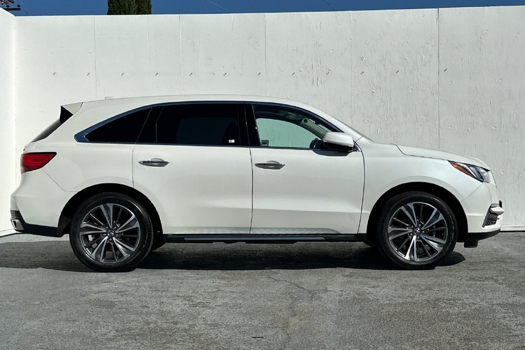 Used 2019 Acura MDX w/ Technology Package AWD/4WD image 2
