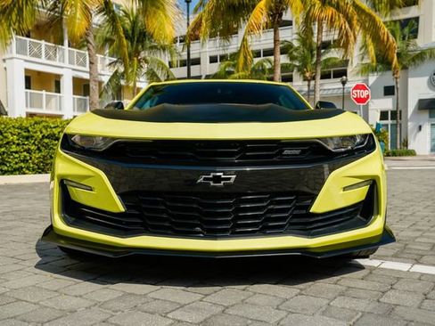 Used 2019 Chevrolet Camaro SS image 7