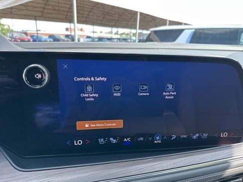 New 2025 Chevrolet Suburban Premier image 26