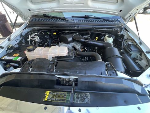 Used 2005 Ford Excursion XLT AWD/4WD image 20