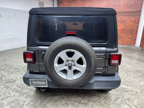 Used 2020 Jeep Wrangler Unlimited Sport S AWD/4WD image 4