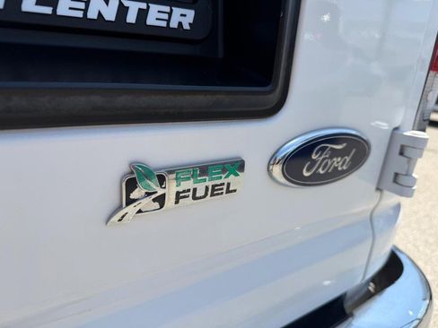 Used 2011 Ford E-350 and Econoline 350 XLT RWD image 43