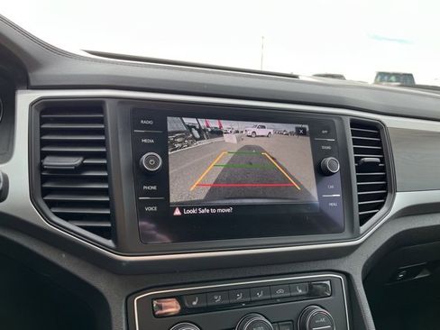 Used 2021 Volkswagen Atlas SE image 45