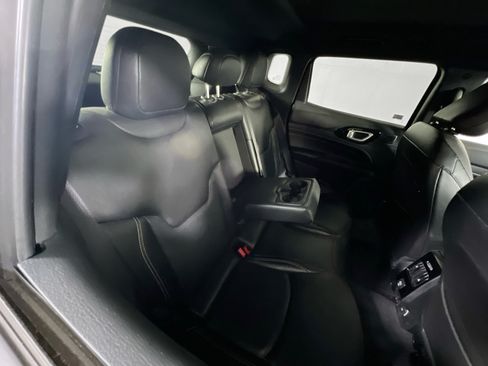 Used 2022 Jeep Compass High Altitude AWD/4WD image 26