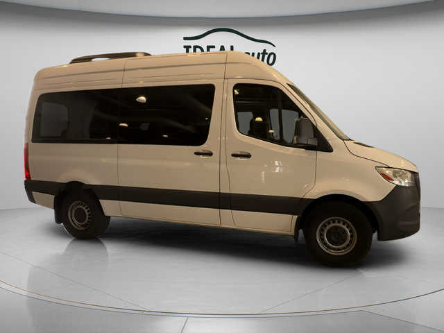 Used 2024 Mercedes-Benz Sprinter 2500 image 3