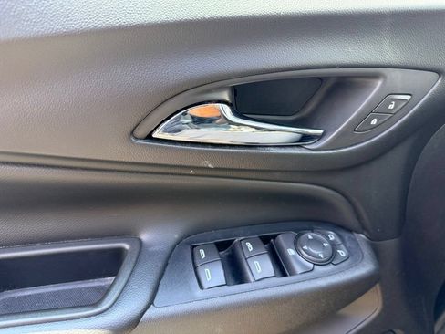 Used 2018 Chevrolet Equinox LT AWD/4WD image 26