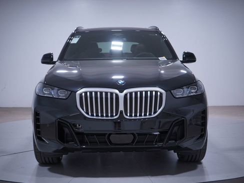 New 2026 BMW X5 xDrive40i w/ M Sport Package image 4