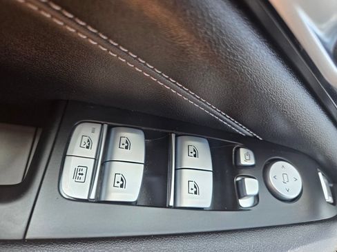 Used 2024 BMW X7 xDrive40i w/ M Sport Package AWD/4WD image 20
