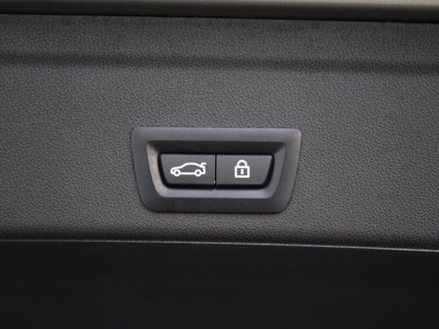 Used 2022 BMW X6 M w/ Competition Package image 27