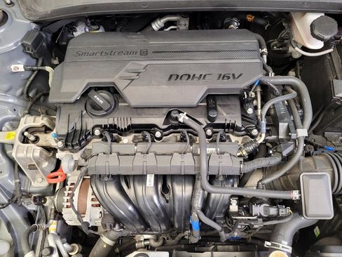 Used 2023 Hyundai Elantra SEL FWD image 30