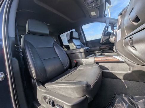 Used 2022 GMC Sierra 1500 SLT w/ SLT Premium Package image 26