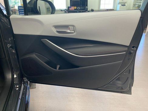 Used 2024 Toyota Corolla SE image 11