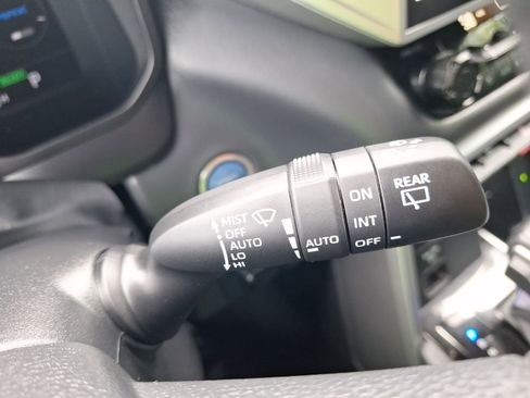 Used 2023 Toyota Sequoia Platinum AWD/4WD image 23
