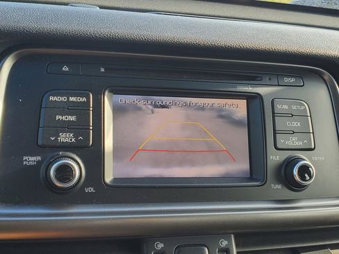 Used 2016 Kia Optima LX image 25