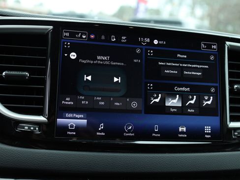 Used 2023 Chrysler Pacifica Touring-L image 27