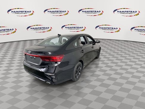 Used 2019 Kia Forte LXS FWD image 8