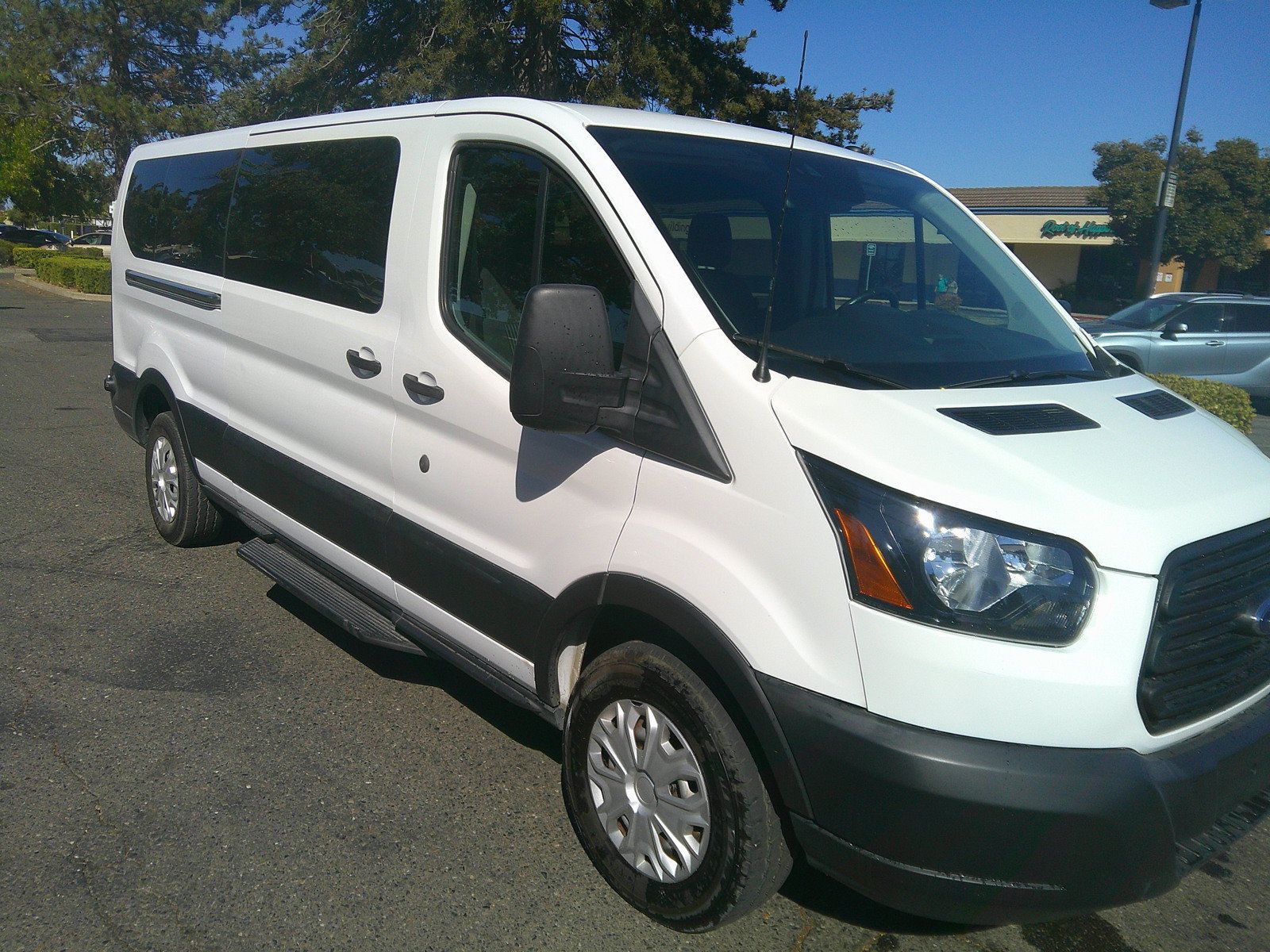 Used 2019 Ford Transit 350 XL RWD image 3