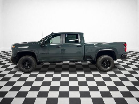 New 2026 Chevrolet Silverado 2500 ZR2 w/ LPO, Dark Essentials Package AWD/4WD image 5