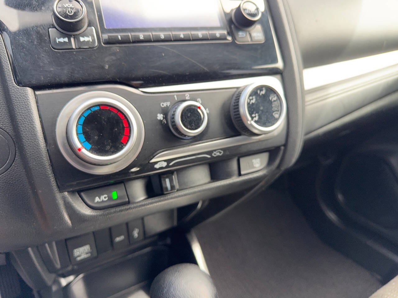 Used 2015 Honda Fit LX image 33