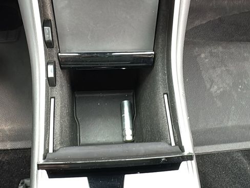 Used 2019 Tesla Model 3 Long Range image 16