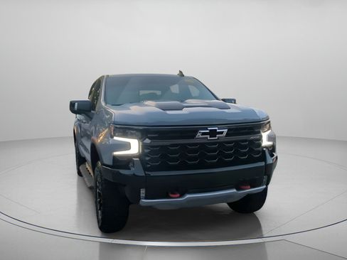 Used 2024 Chevrolet Silverado 1500 ZR2 w/ Technology Package AWD/4WD image 5