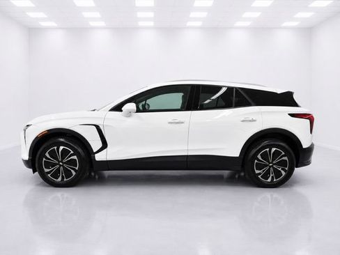Used 2024 Chevrolet Blazer EV LT AWD/4WD image 6