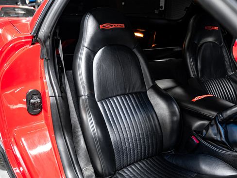 Used 2002 Chevrolet Corvette Z06 w/ Memory Pkg image 26