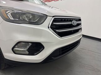 Used 2017 Ford Escape SE w/ SE Sport Appearance Package video 2